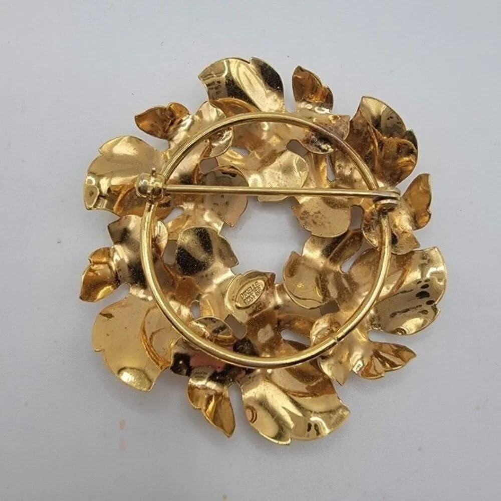 Dixelle Vintage Goldtone Round‎ Leaf Brooch Signed